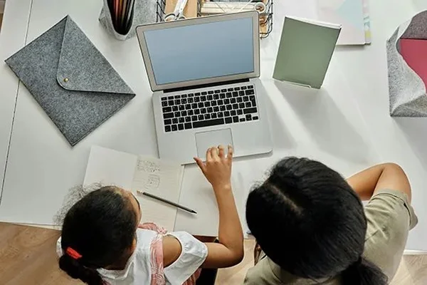 Curso de Inglés Esencial para Principiantes en el Instituto de Inglés Inglés Idiomático